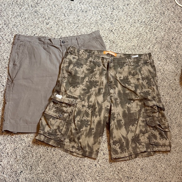 2 Pair Men's Shorts Lee Dungarees Cargo Tropical Print Sonoma Carpenter Brown 40 - Picture 1 of 11